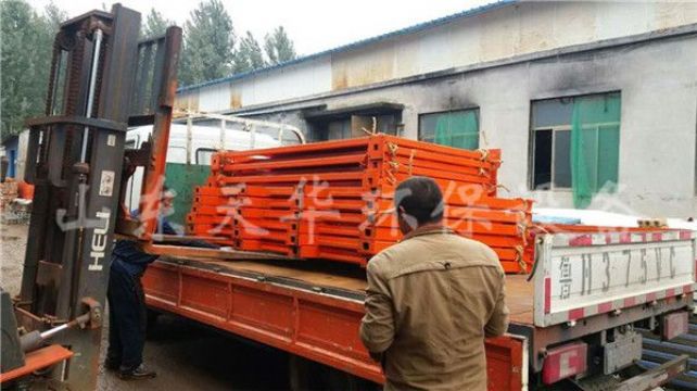 點擊查看詳細信息<br>標題：發貨現場 閱讀次數：1808