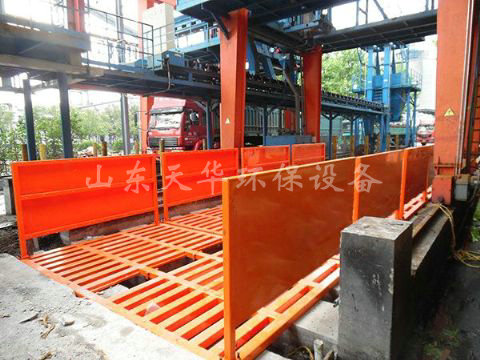 點(diǎn)擊查看詳細(xì)信息<br>標(biāo)題：濟(jì)寧唐口煤礦4X12米煤礦專用洗車機(jī) 閱讀次數(shù)：2200